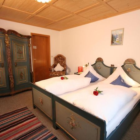 Ferienwohnungen Hennenmuehle Bad Hindelang Kamer foto